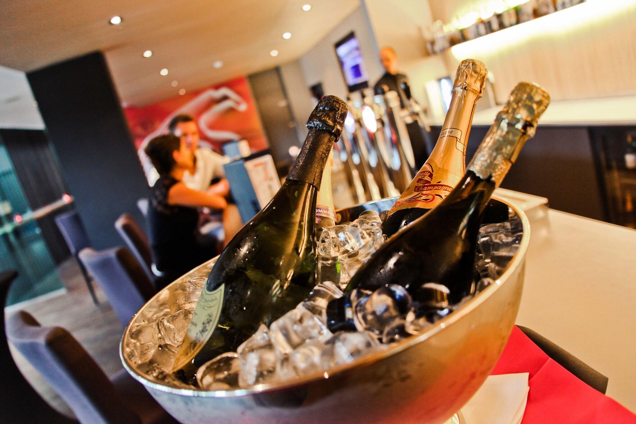 Bar/Salón Hotel de la Source