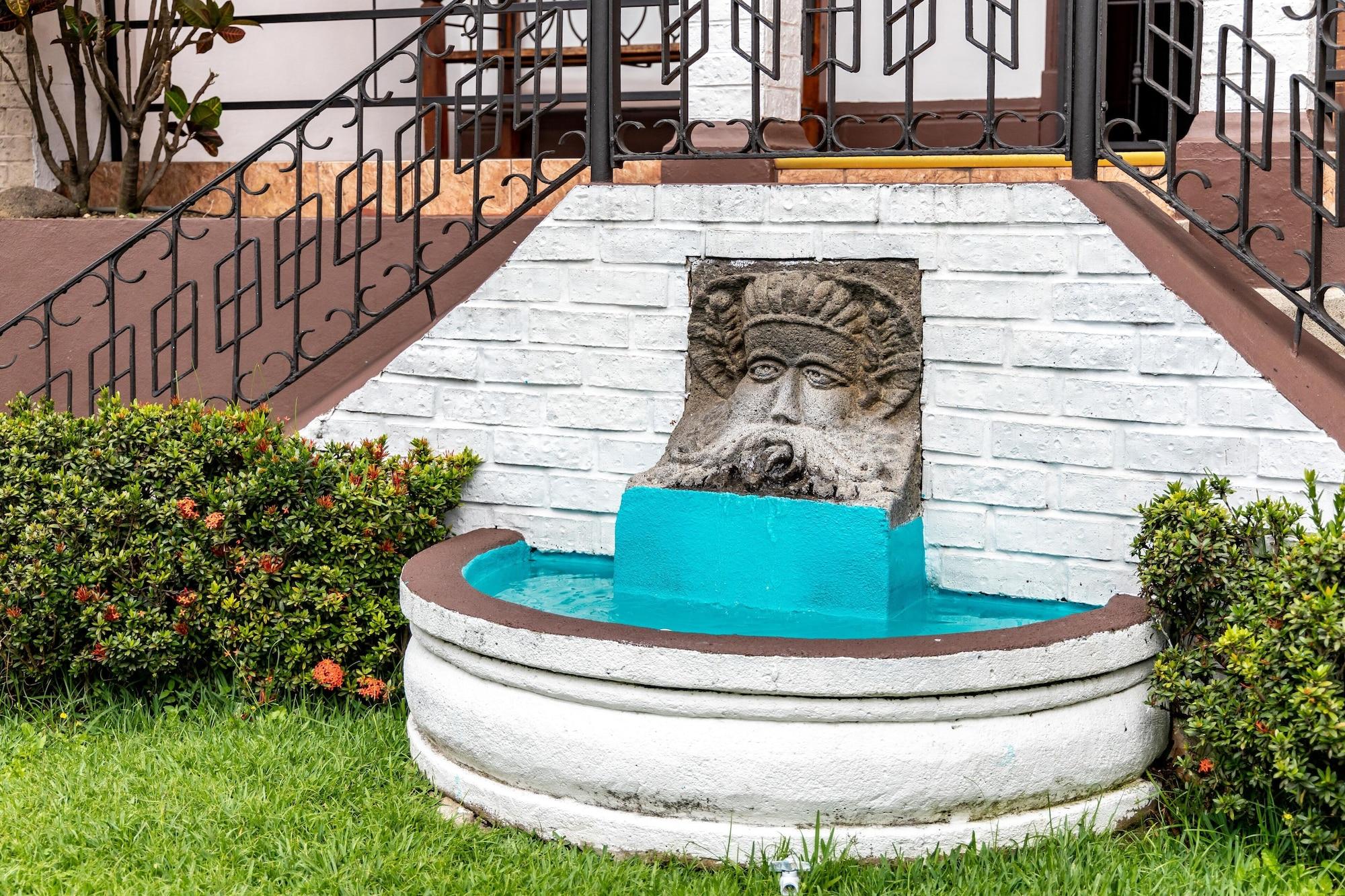 Vista Exterior Alajuela City Hotel & Guest House
