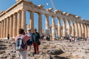 Actividad - Tour guiado por Acrópolis y su museo