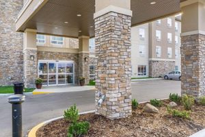 Alojamiento - Comfort Inn & Suites Edmonton International Airport