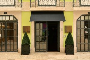 Alojamiento - Browns Central Hotel