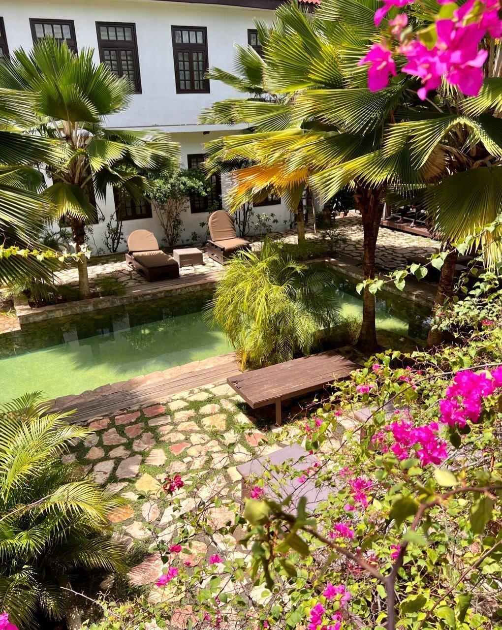 Varios Olma Colonial Suites