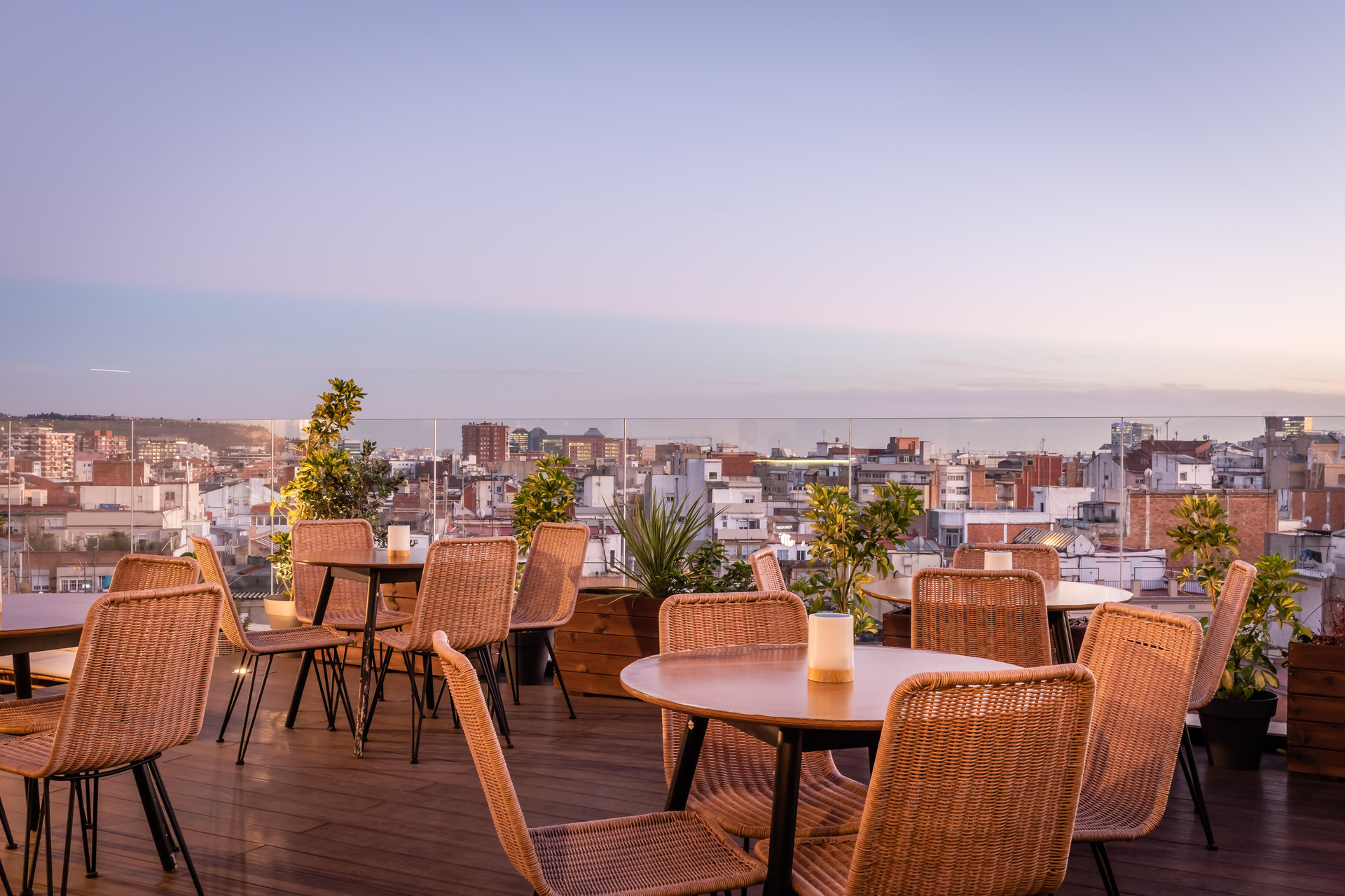 Bar/Salón Arya Stadium Hotel