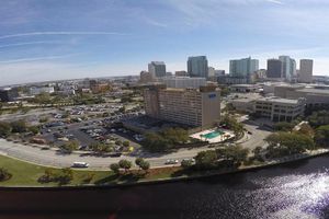 Alojamiento - The Barrymore Hotel Tampa Riverwalk