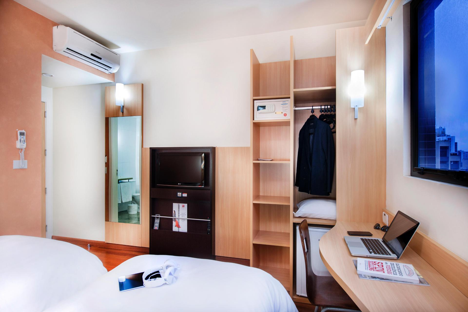 Set de Habitación Hotel ibis Curitiba Shopping