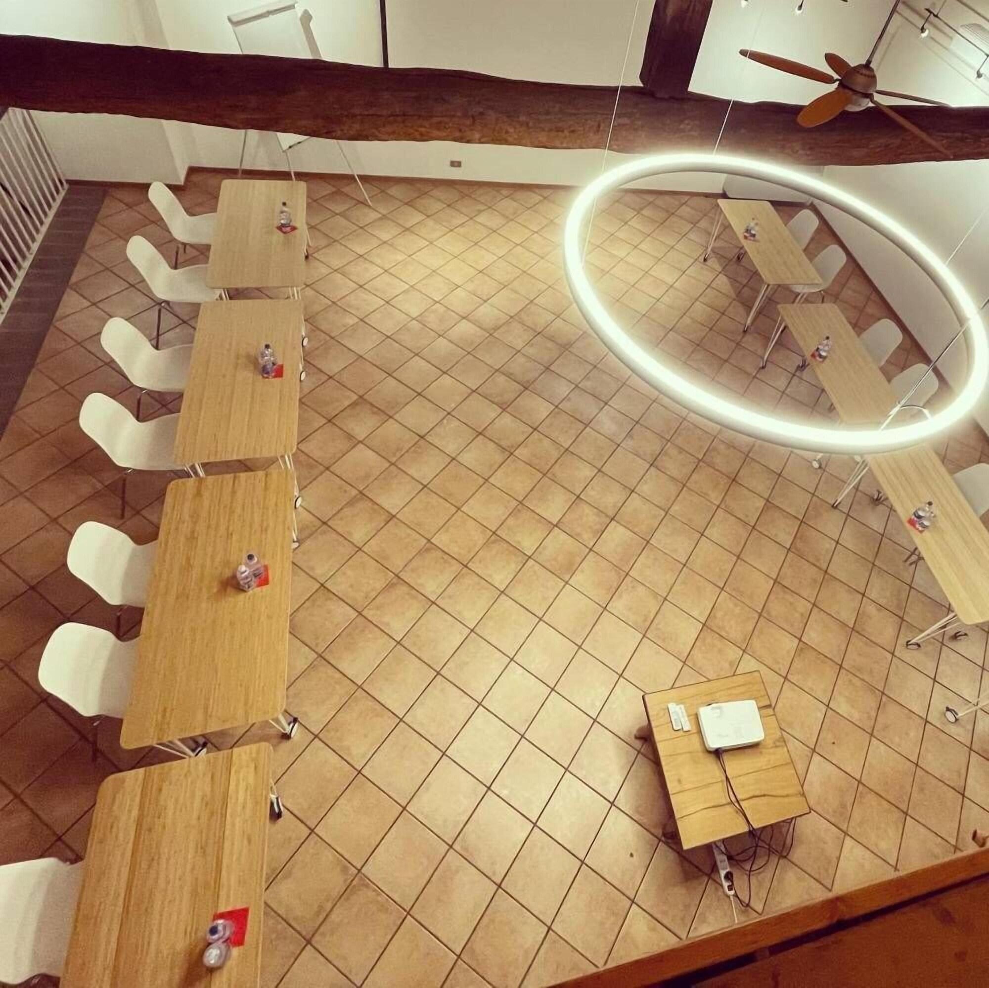 Sala de Reuniones TENUTA SANTO STEFANO - HOTEL