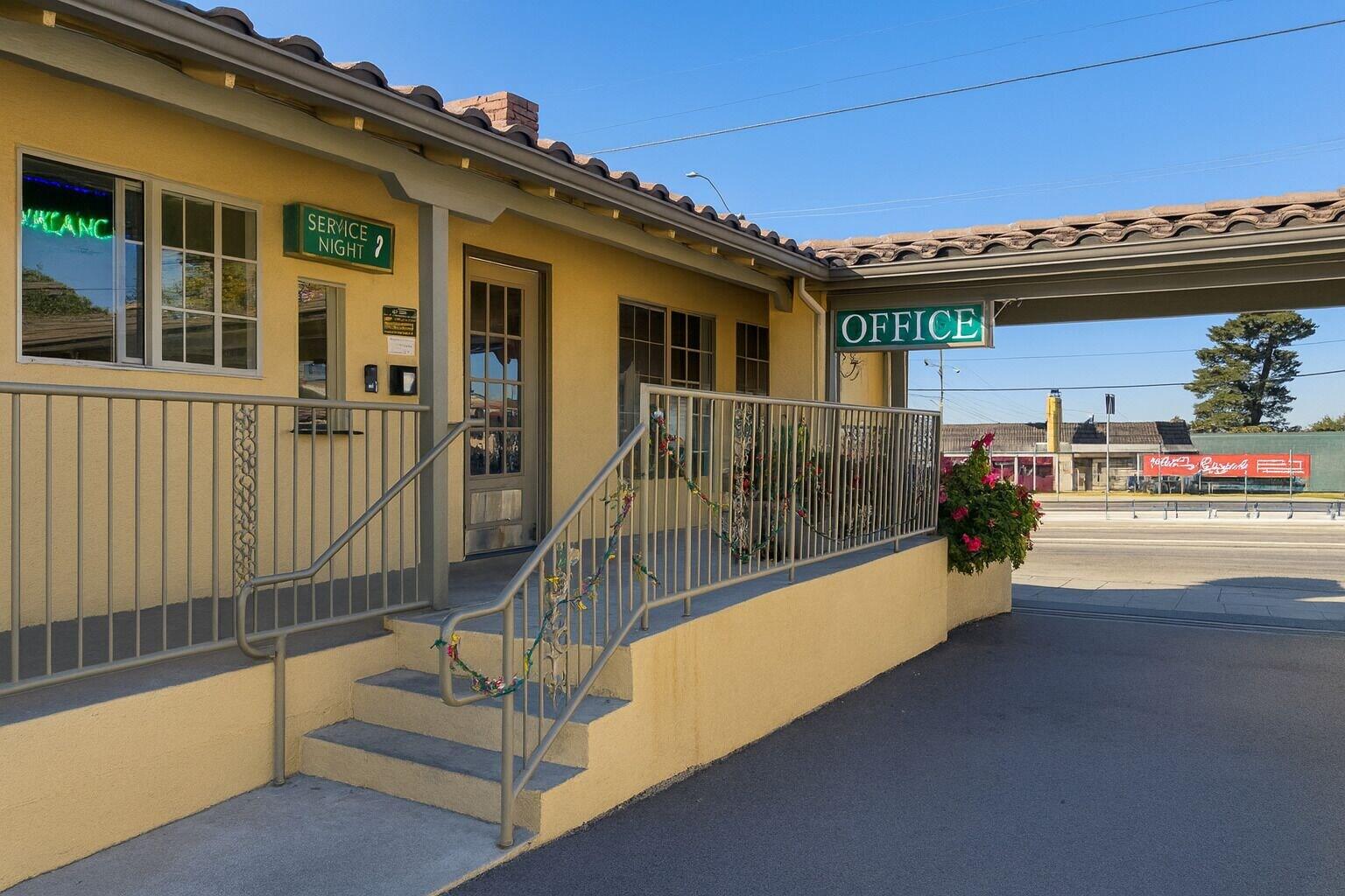 Vista Lobby El Castell Motel