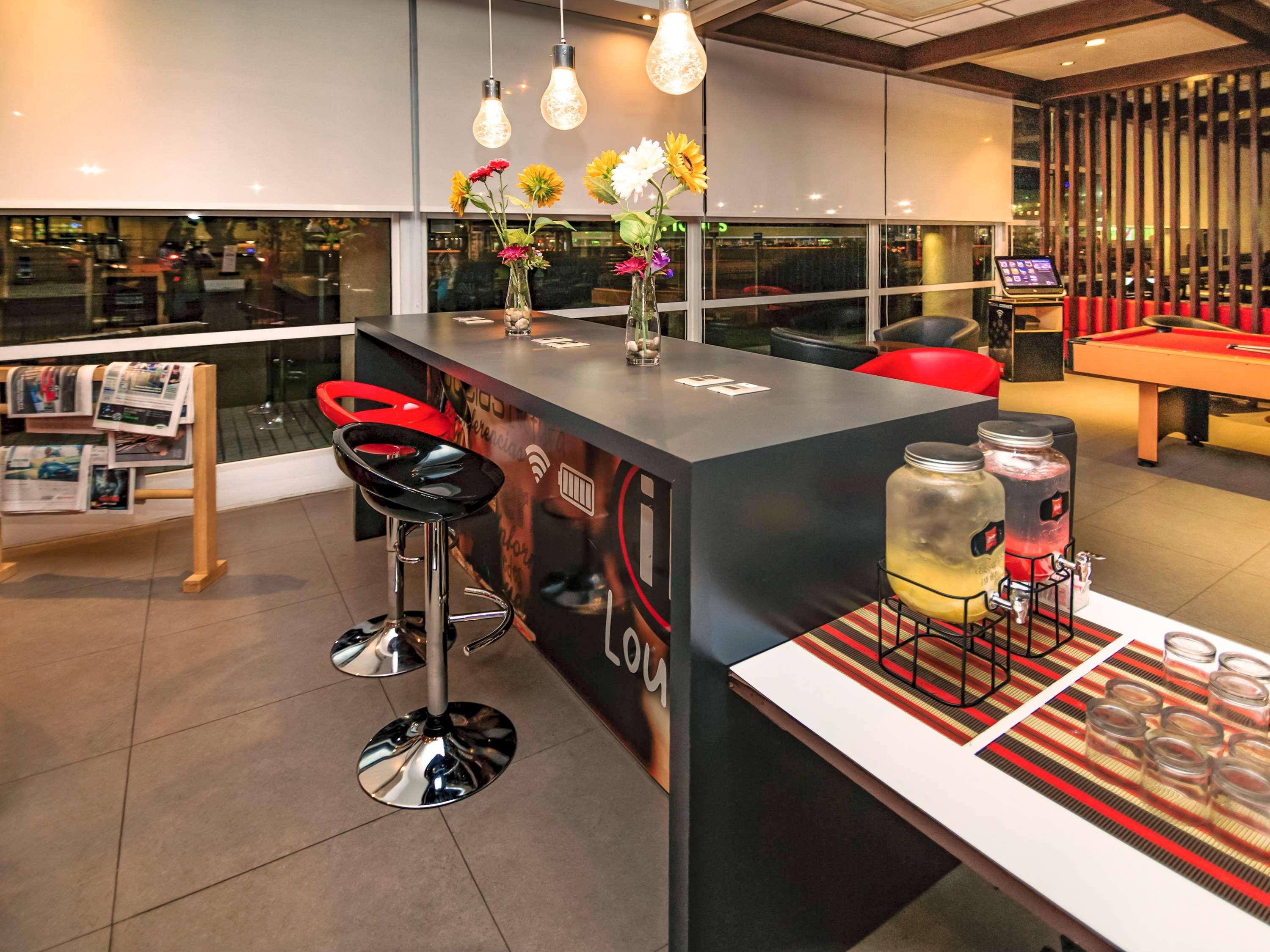 Bar/Salón ibis Concepcion