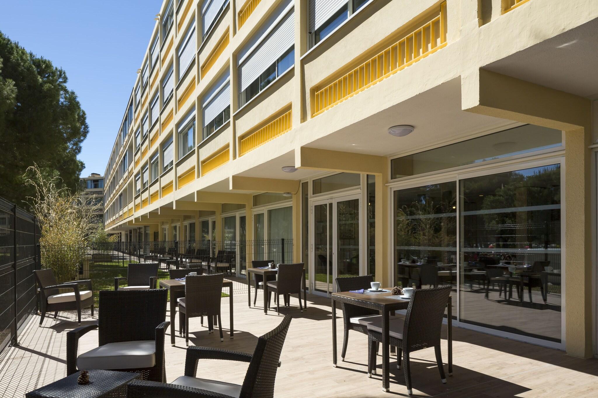 Varios Operalia Hotel Les Pins
