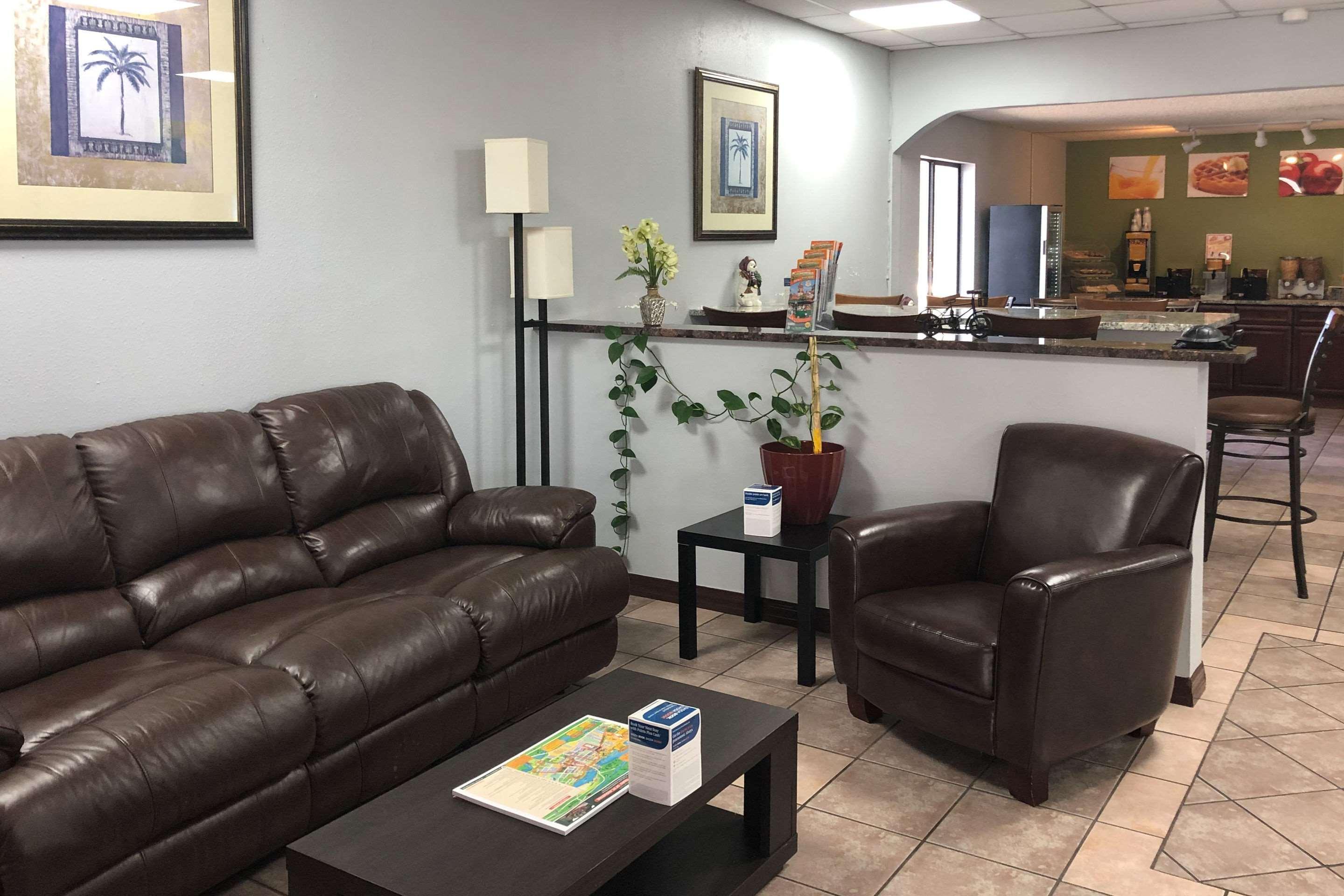 Vista Lobby Quality Inn Elkton - St. Augustine South