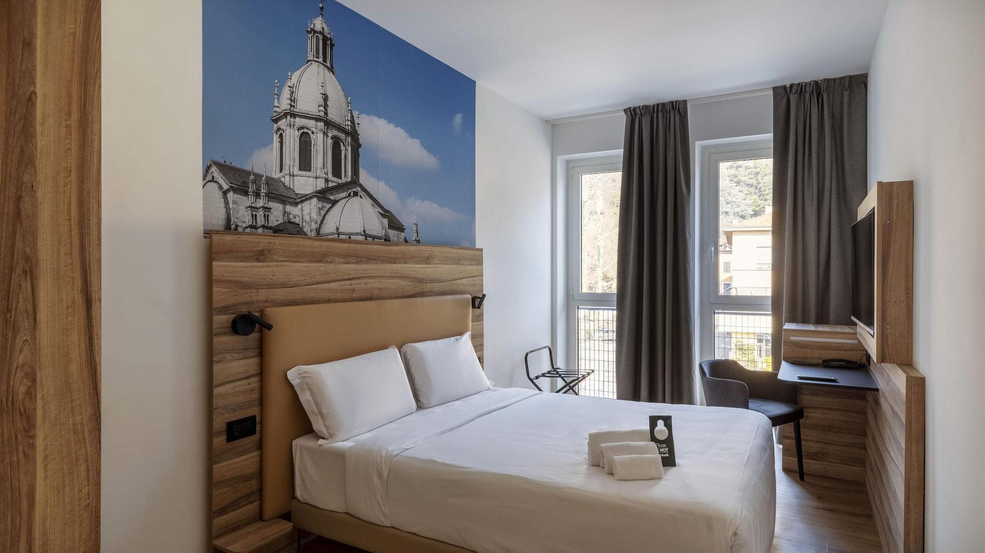 Varios B&B HOTEL Como Baradello