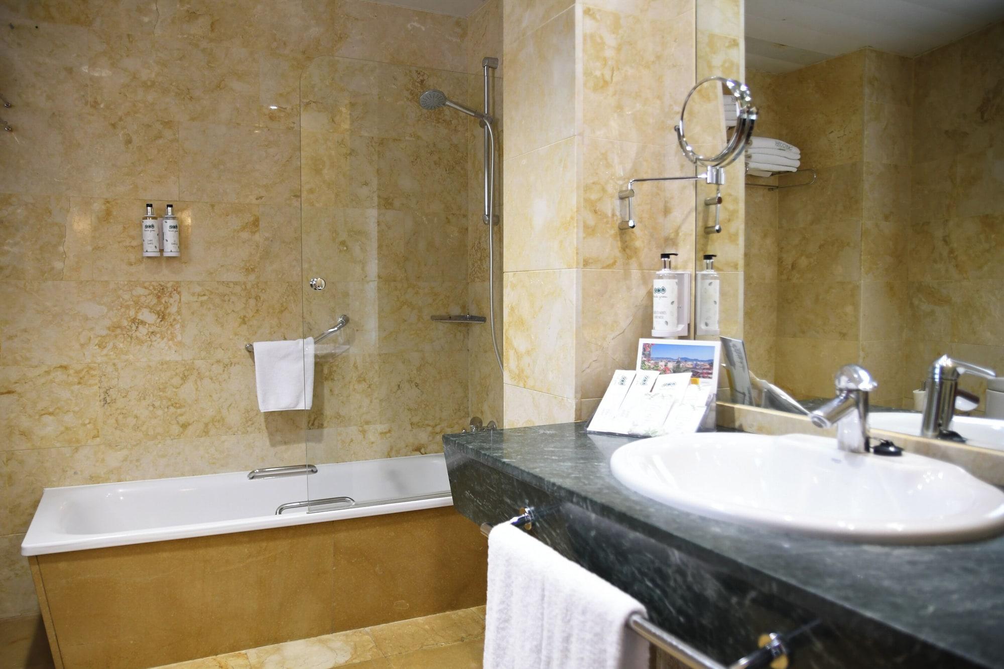 Habitación Sercotel Palacio de Tudemir