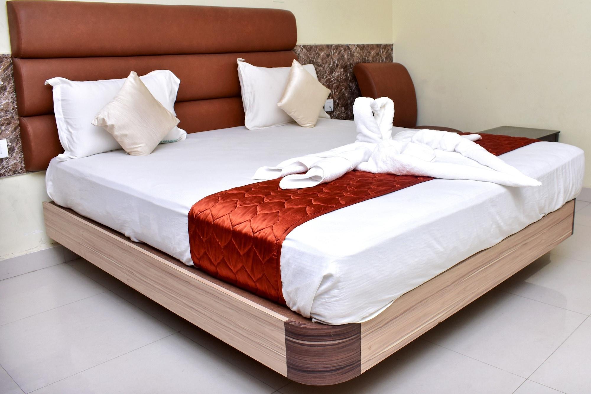 Varios Ark Inn  Residency