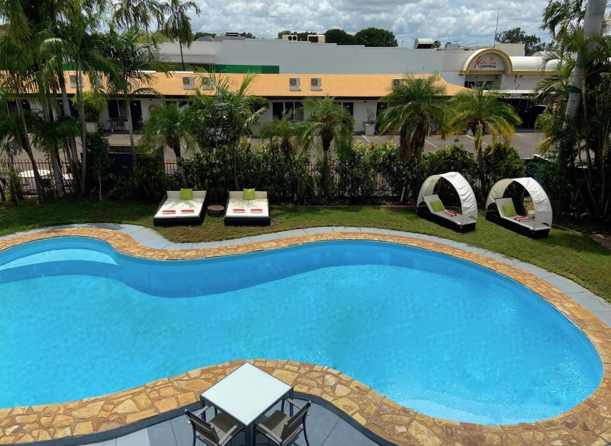 Vista Piscina Katherine Motel
