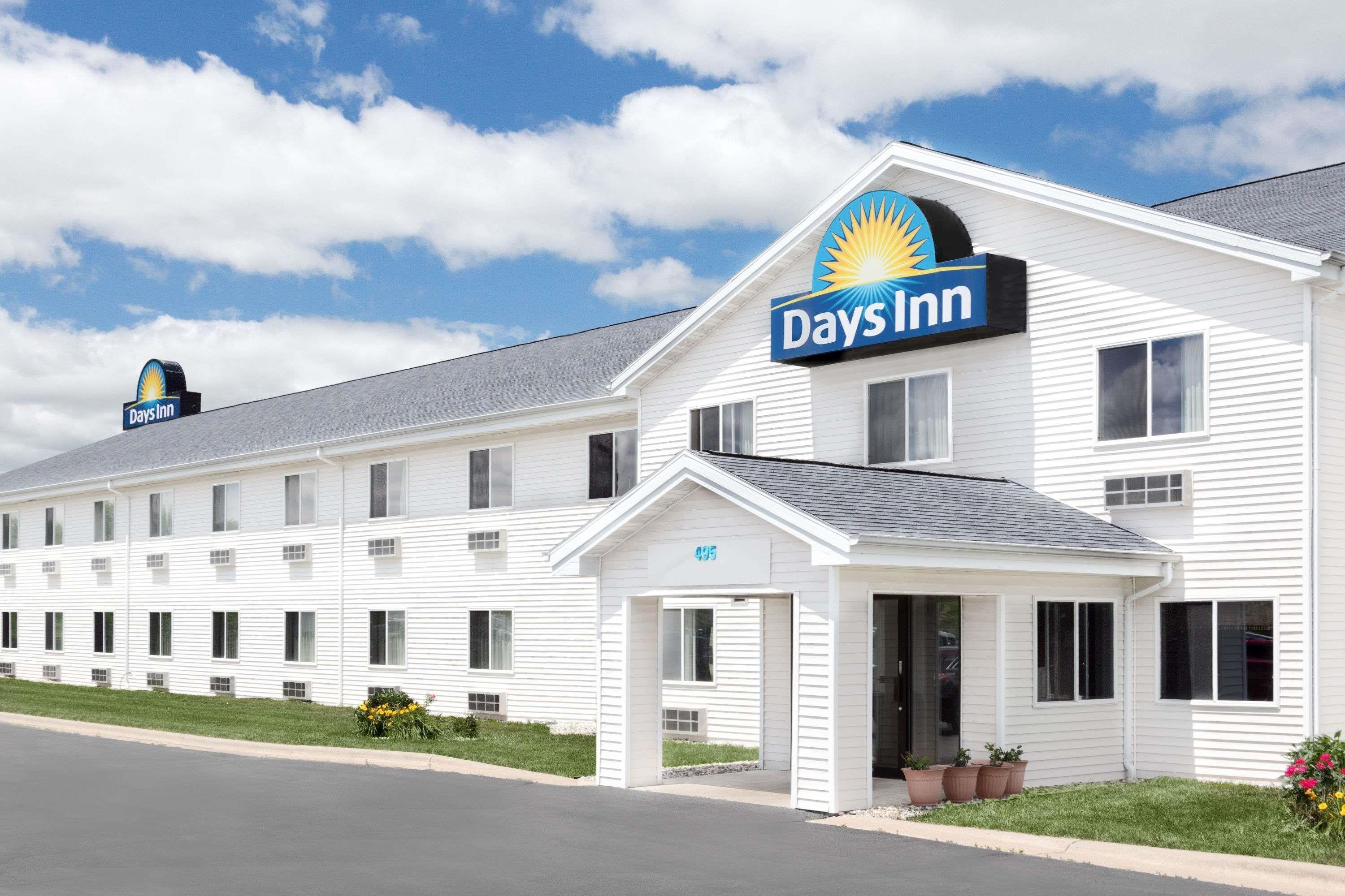 Varios Days Inn by Wyndham Neenah