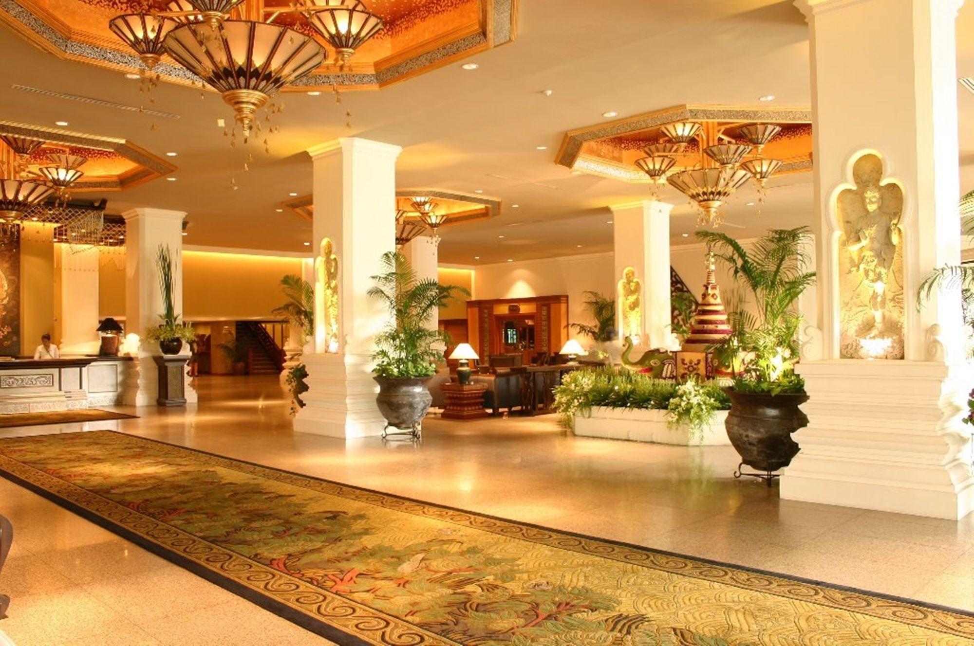 Vista Lobby Chiang Mai Plaza Hotel