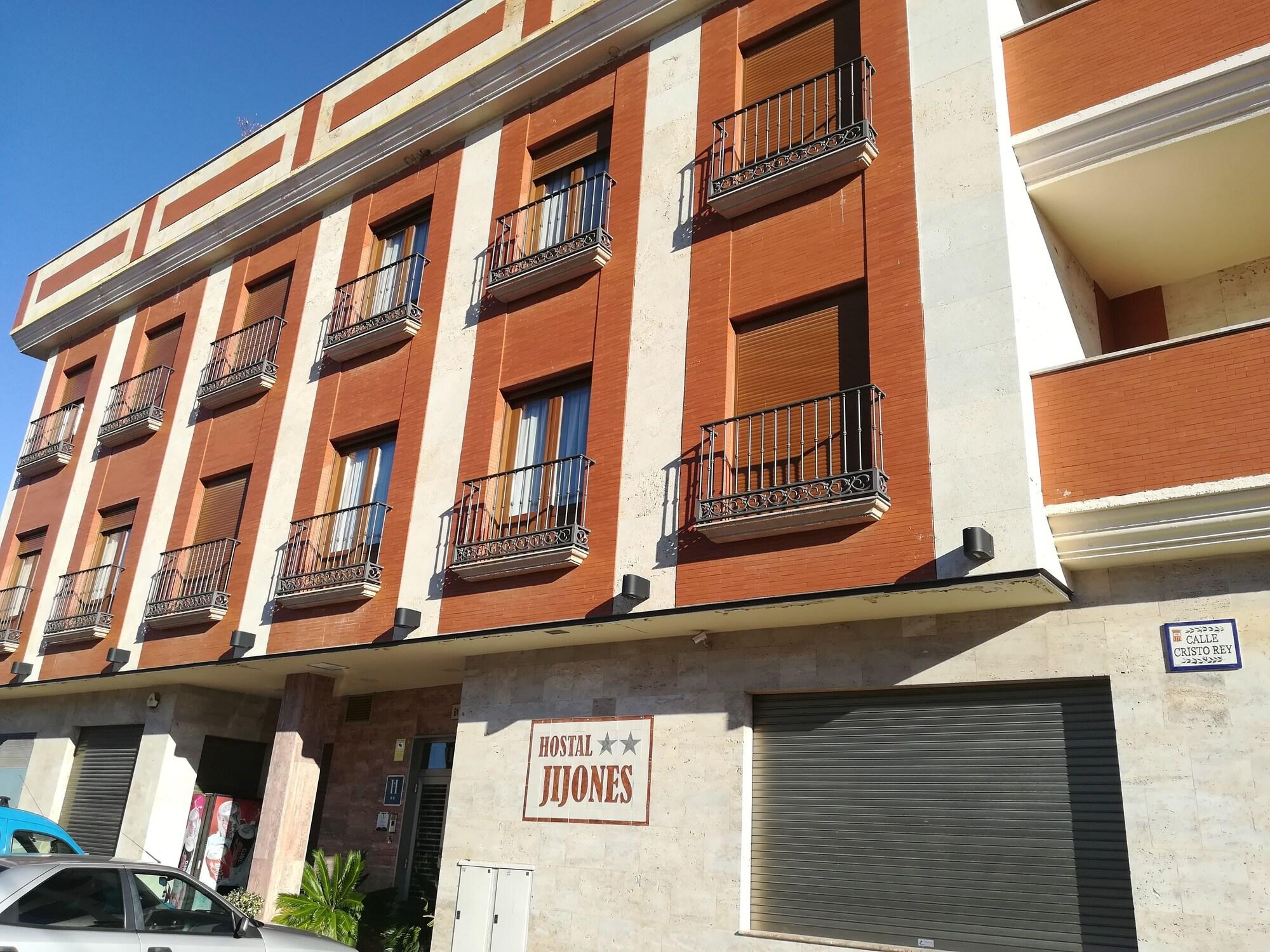 Vista Exterior Hostal Jijones