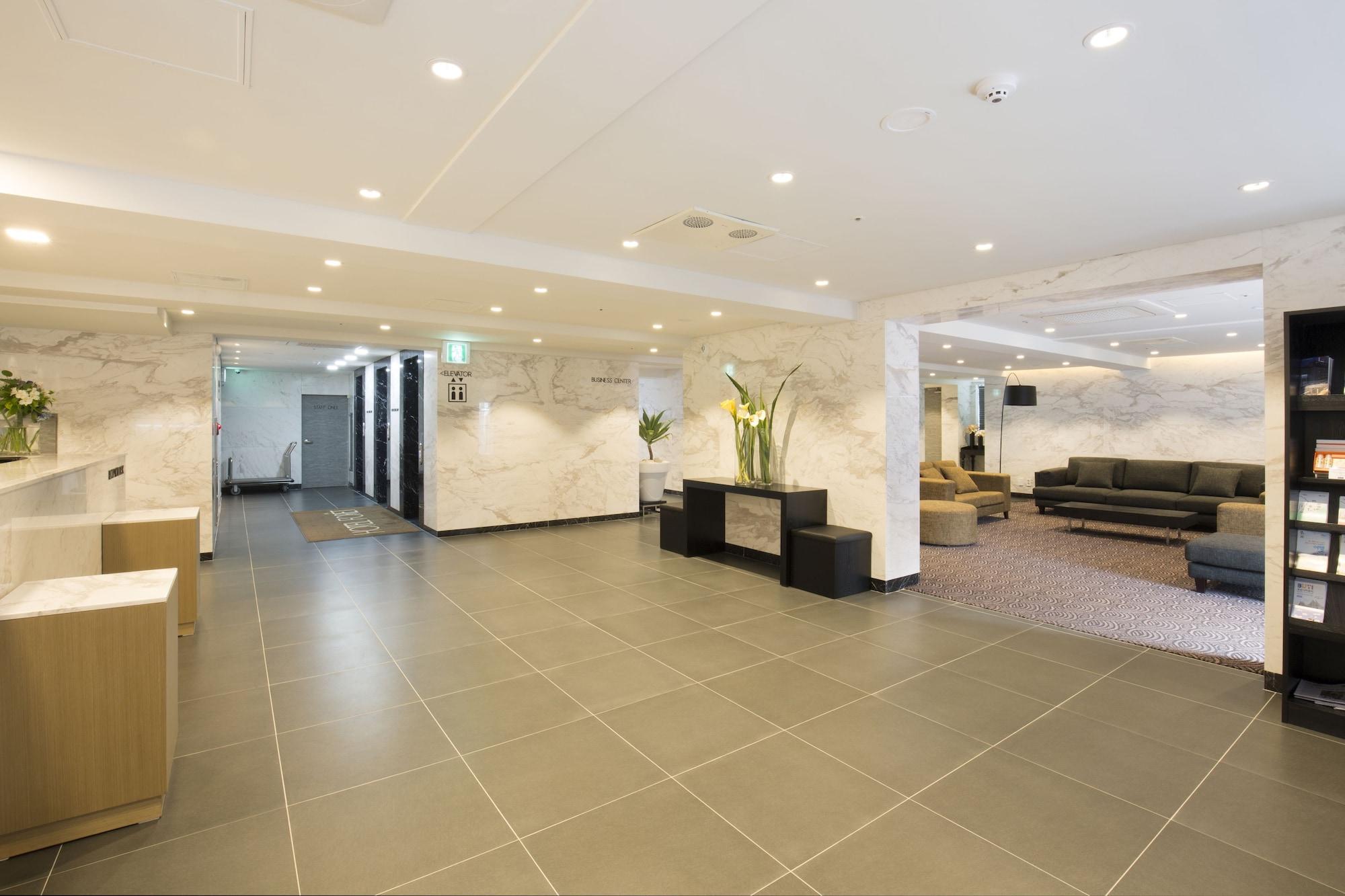 Vista Lobby Hotel Foret Premier Nampo