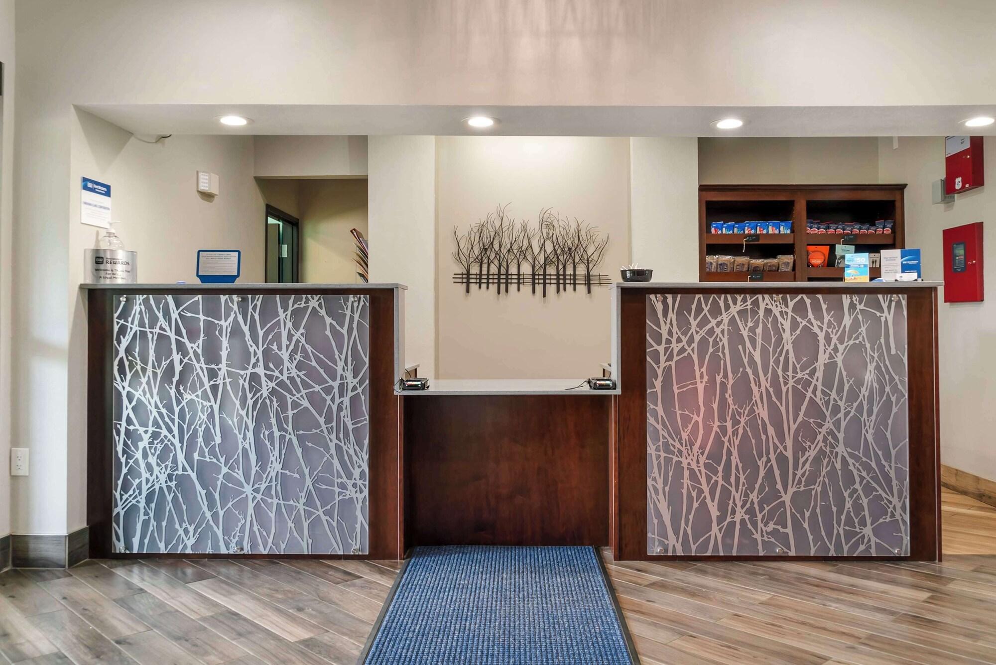 Vista Lobby Best Western Clare Hotel