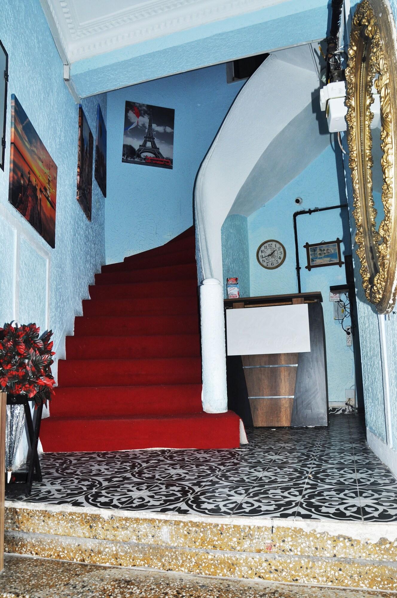 Vista Lobby The Queen's Istanbul