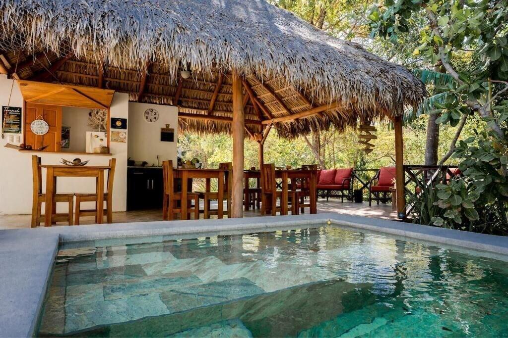 Varios Antema Lodge
