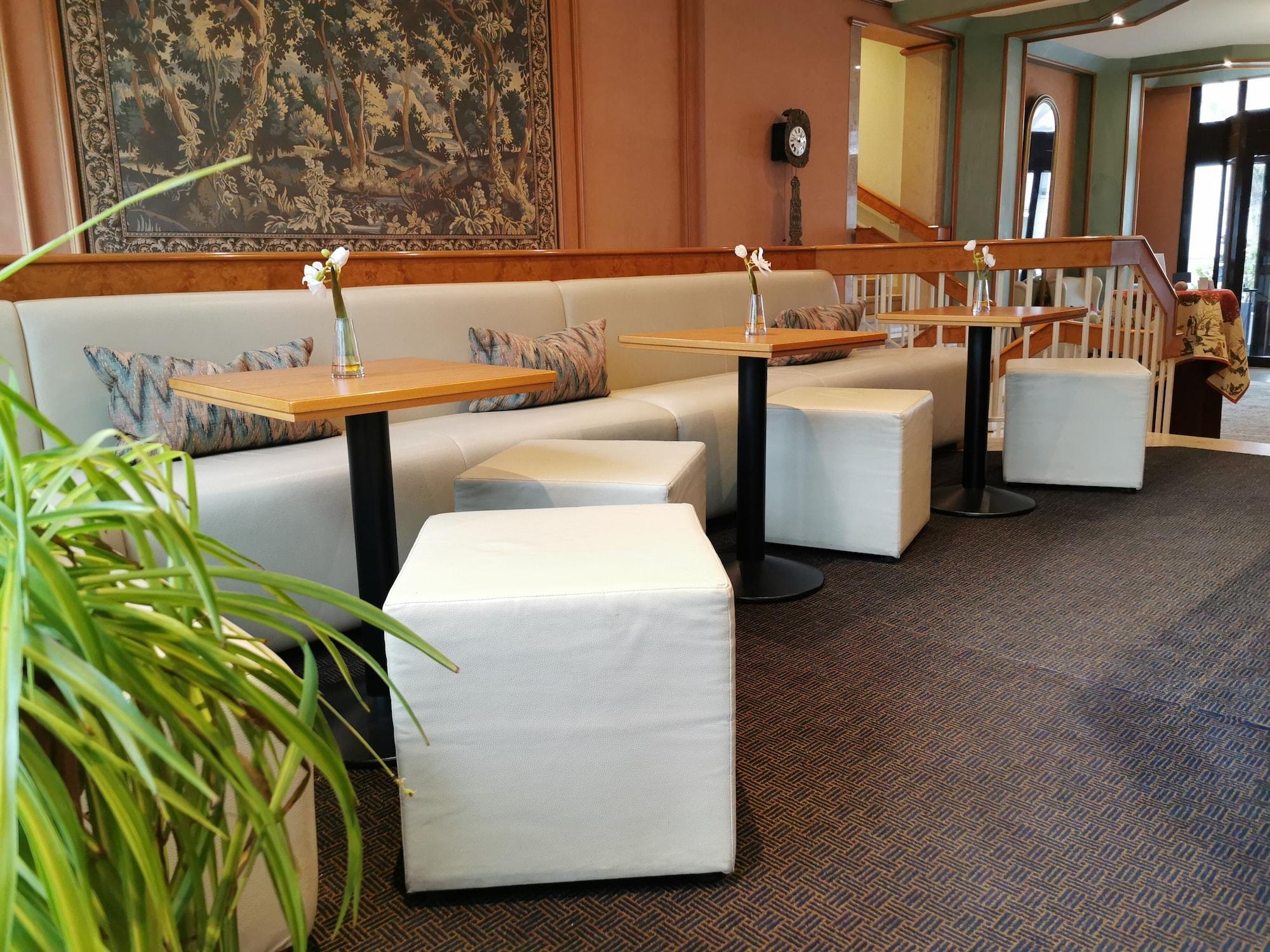 Vista Lobby Hotel Cristal