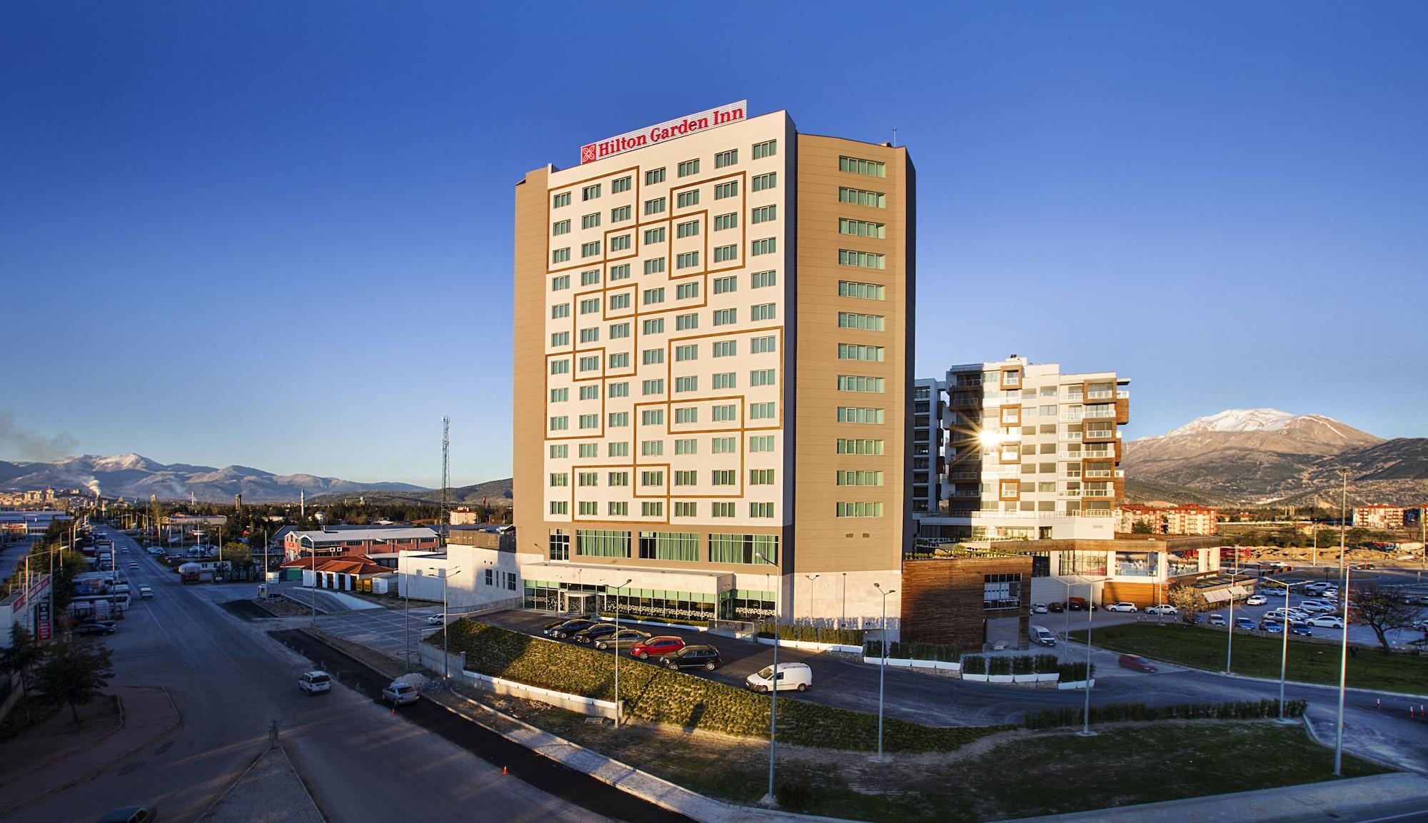 Varios Hilton Garden Inn Isparta