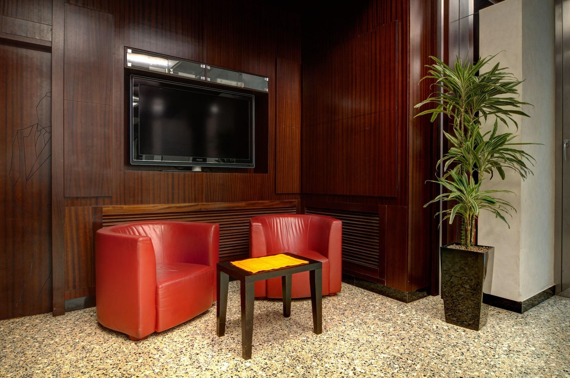 Bar/Salón Hotel Genova