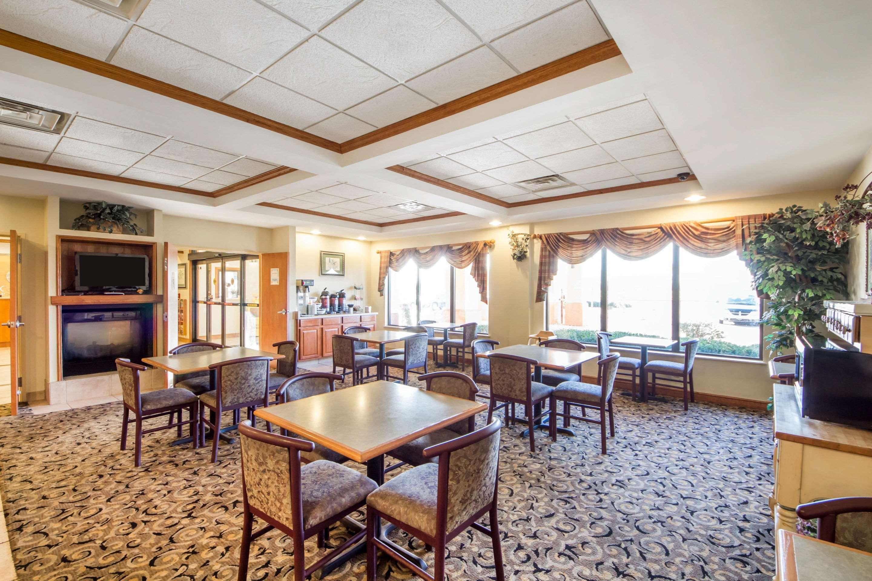 Restaurant Quality Inn & Suites Pryor