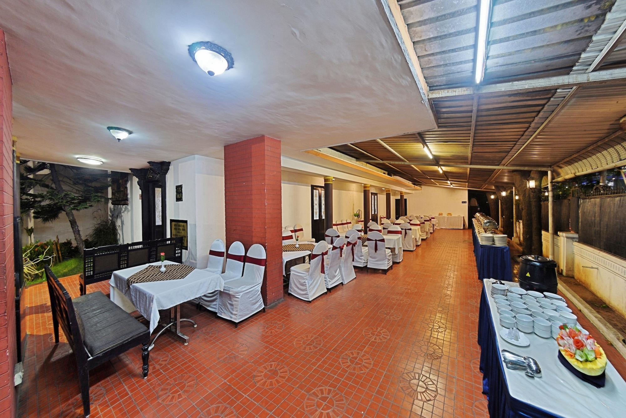 Vista Lobby AMS Raj Palace Sundar