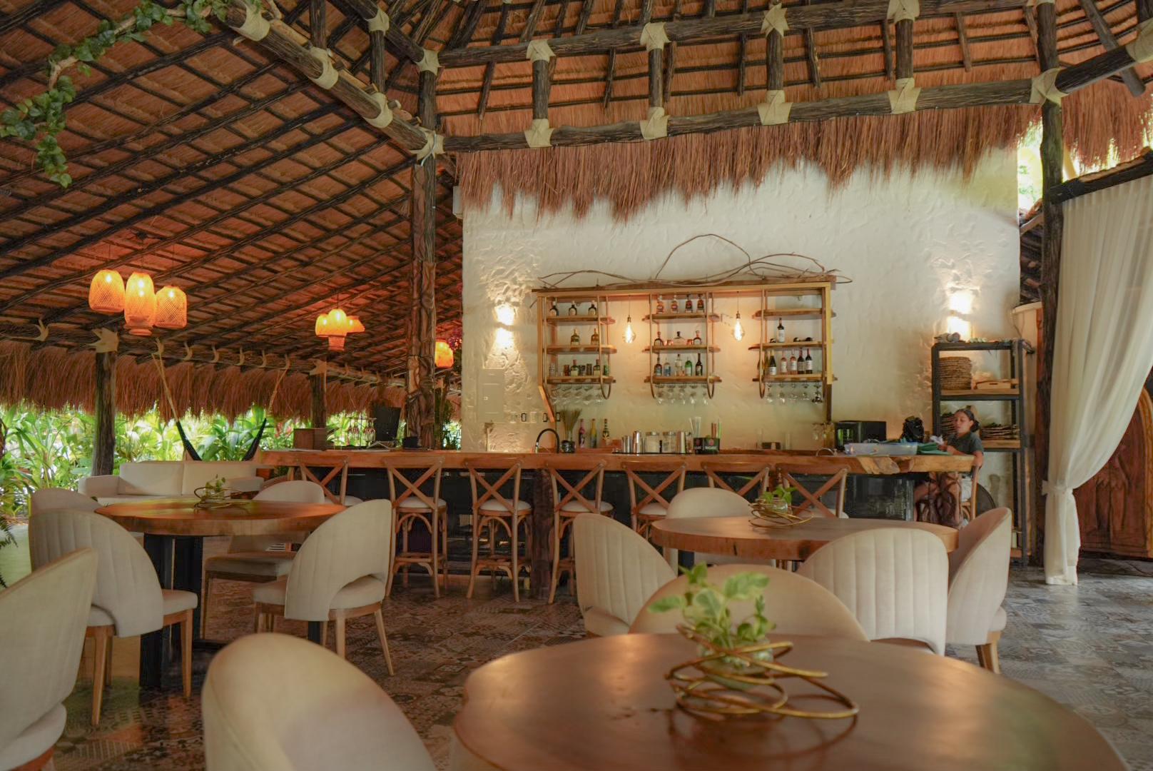 Restaurant Anzalik Hotel Boutique