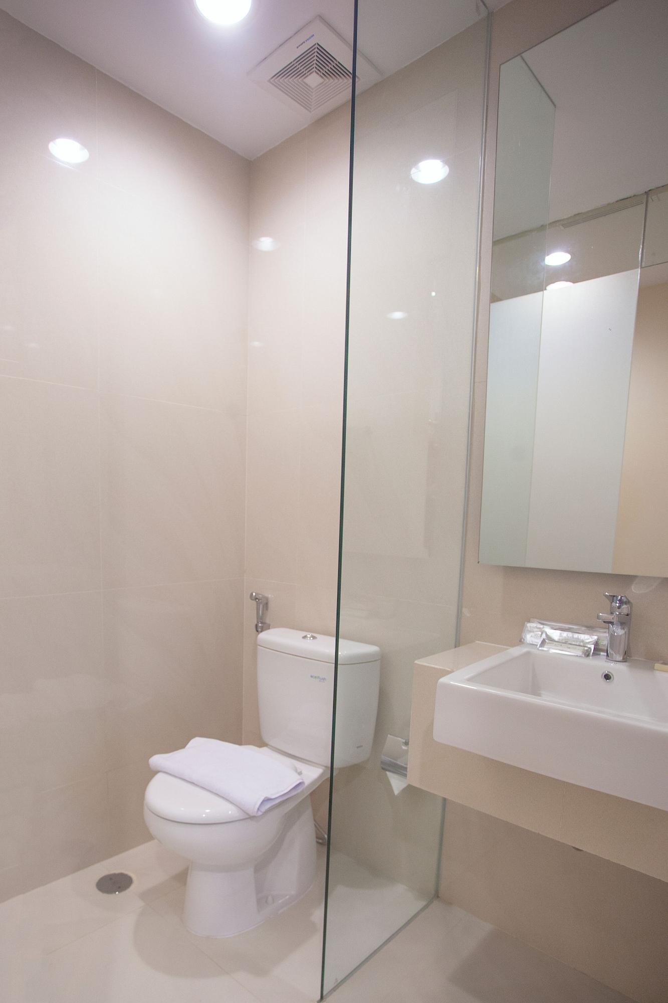 Equipamiento de Habitación Grand Whiz Megamas Manado
