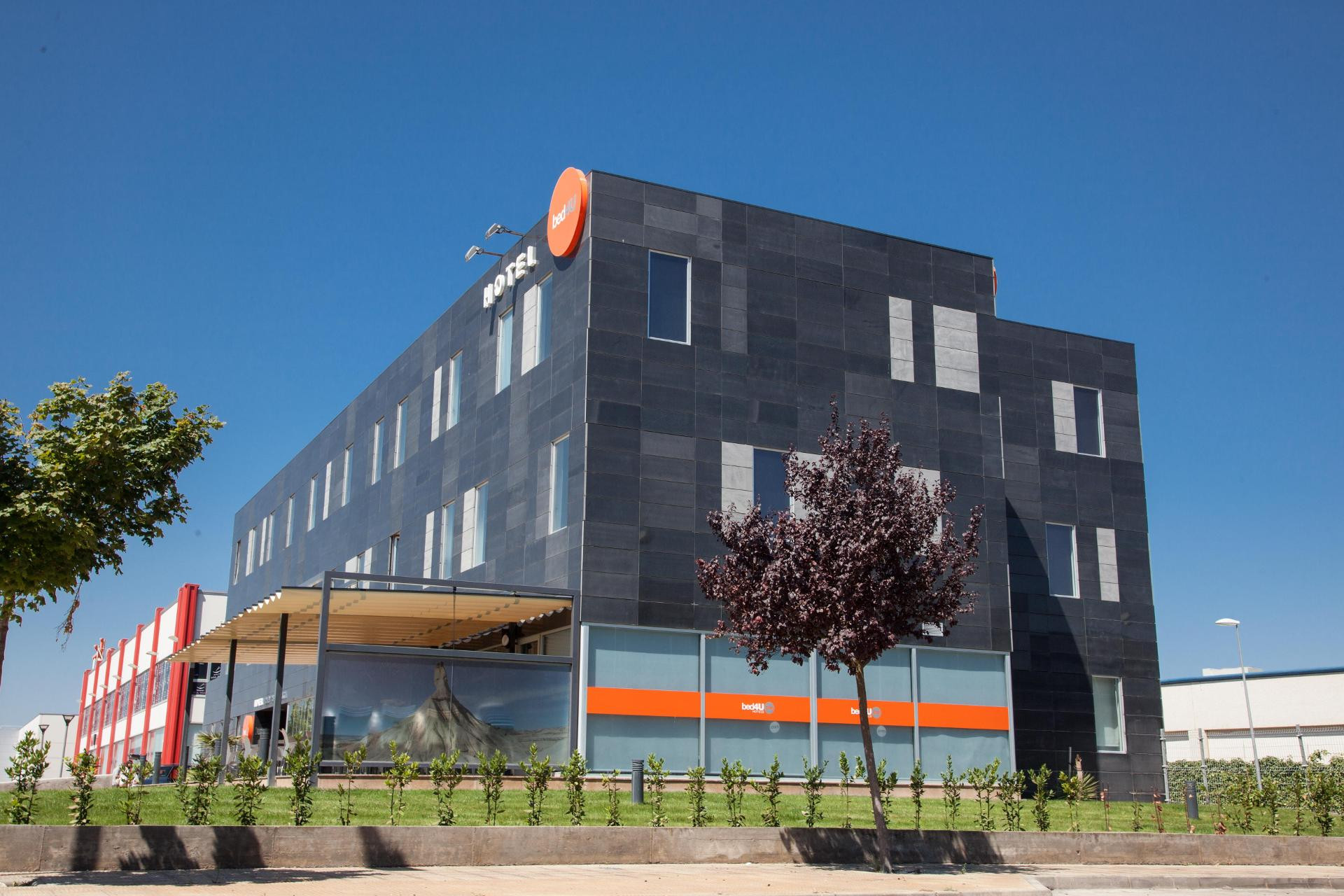 Vista Exterior Hotel Bed4U Tudela