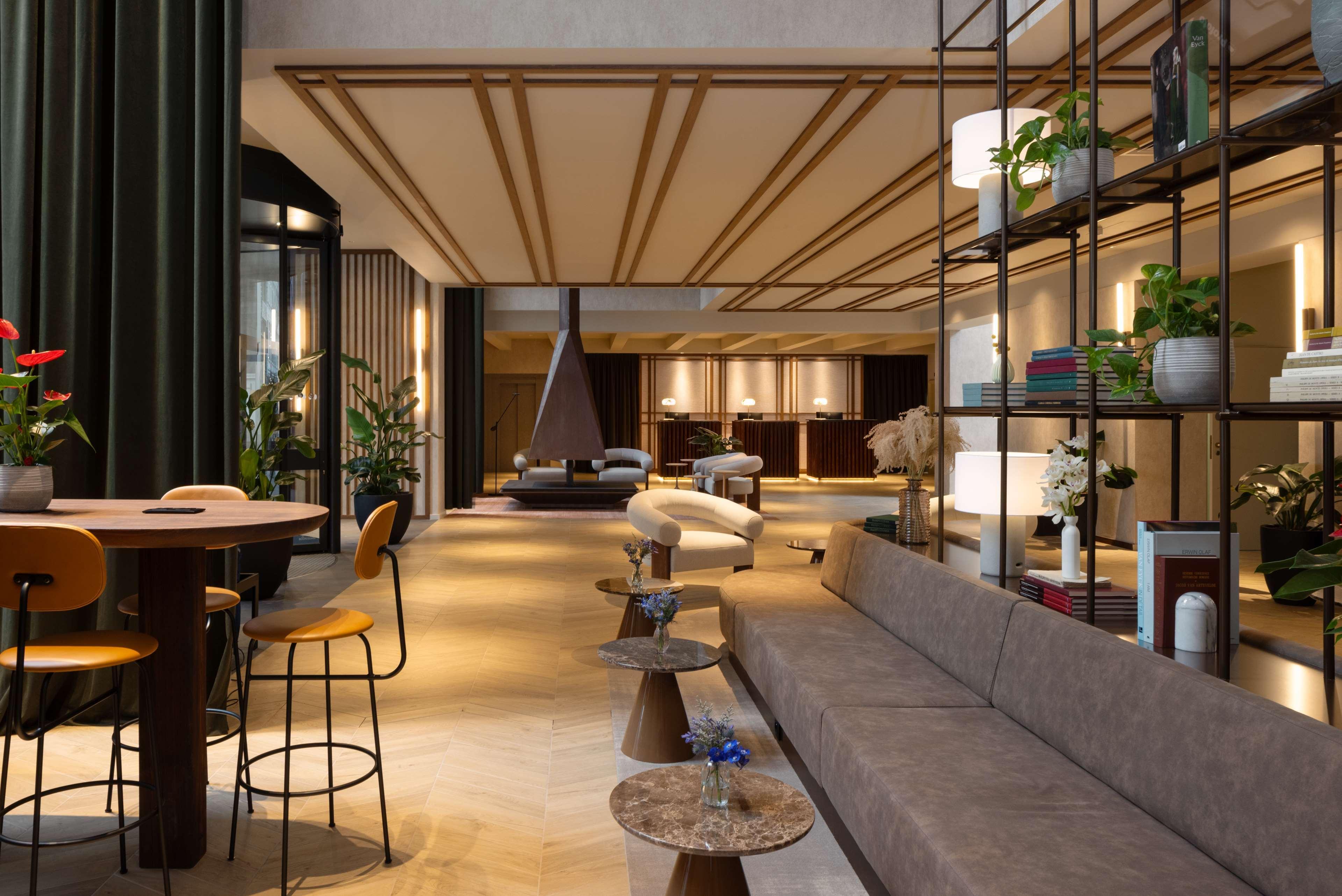 Vista Lobby NH Collection Gent