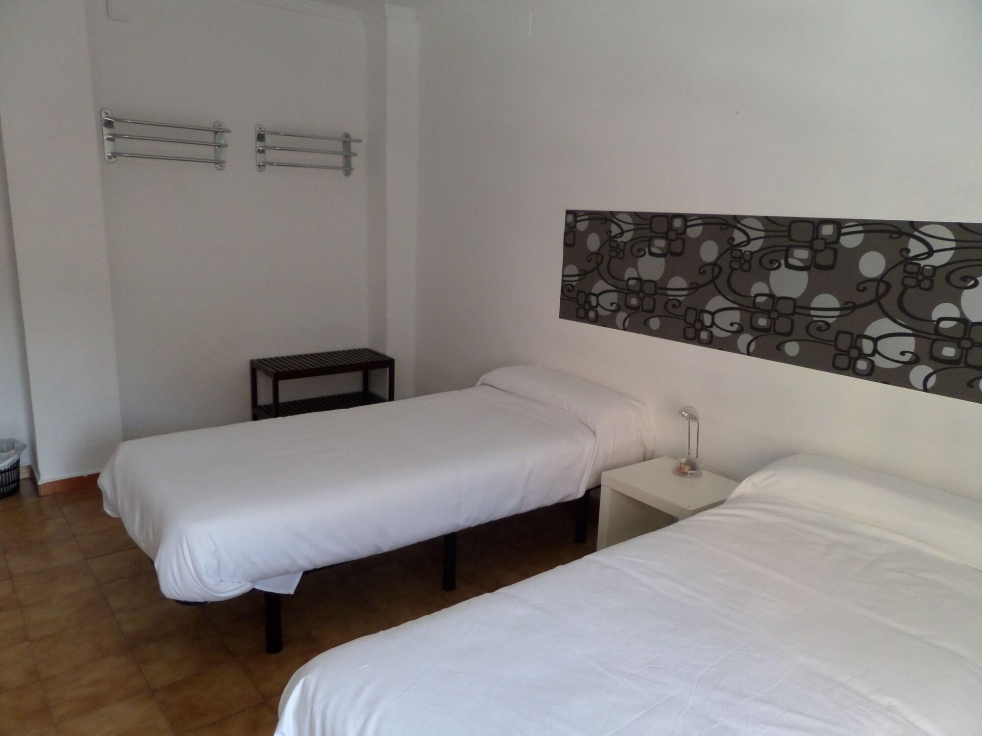 Varios Russafa Youth Hostel