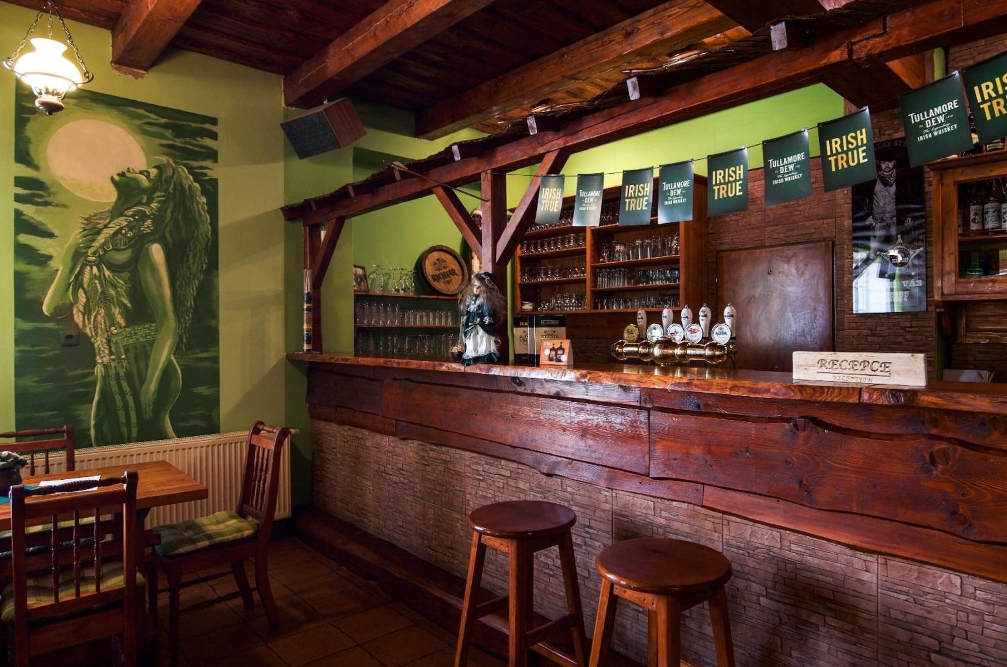 Bar/Salón Penzion Country Steak Restaurant