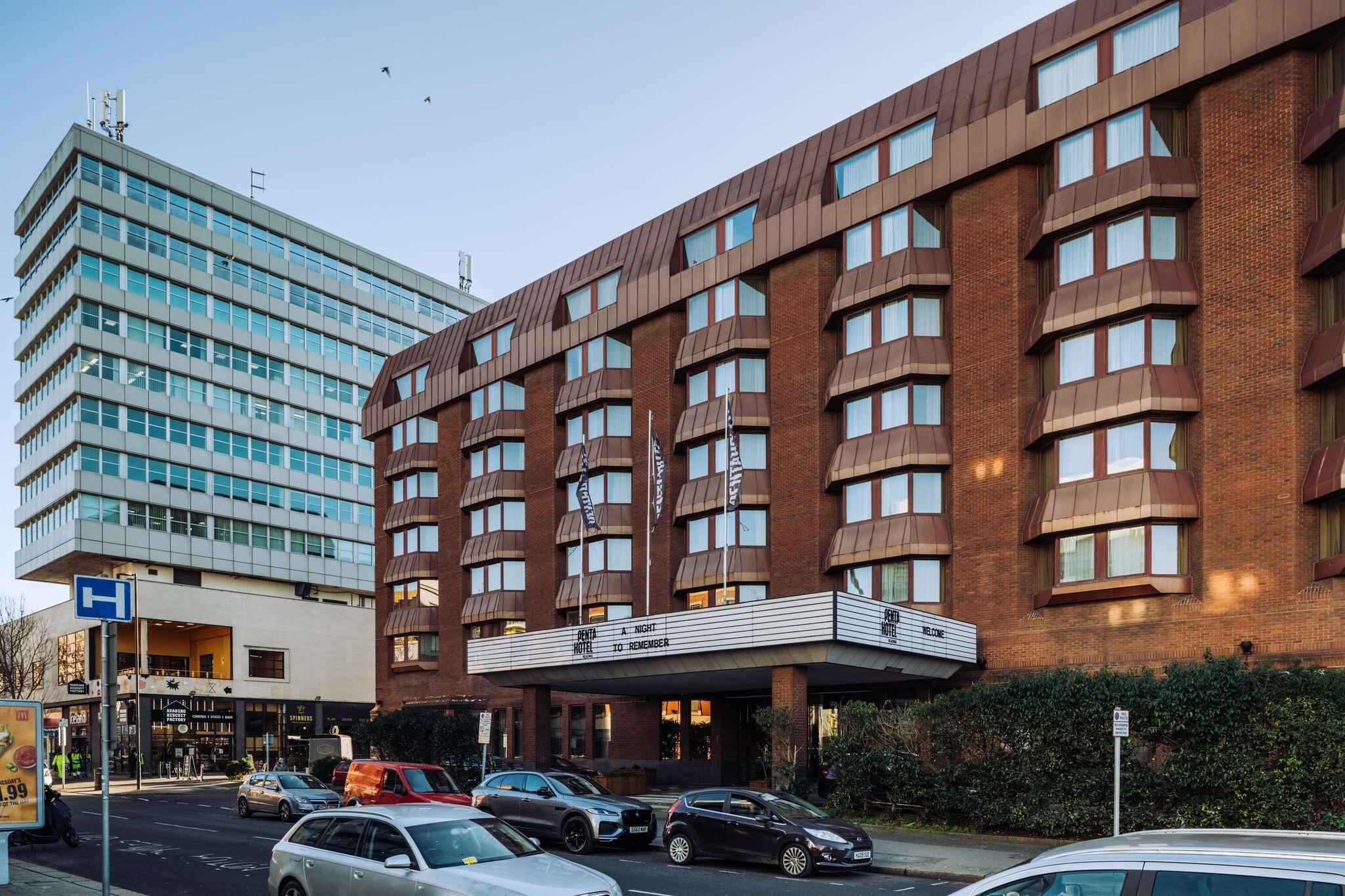 Vista Exterior pentahotel Reading