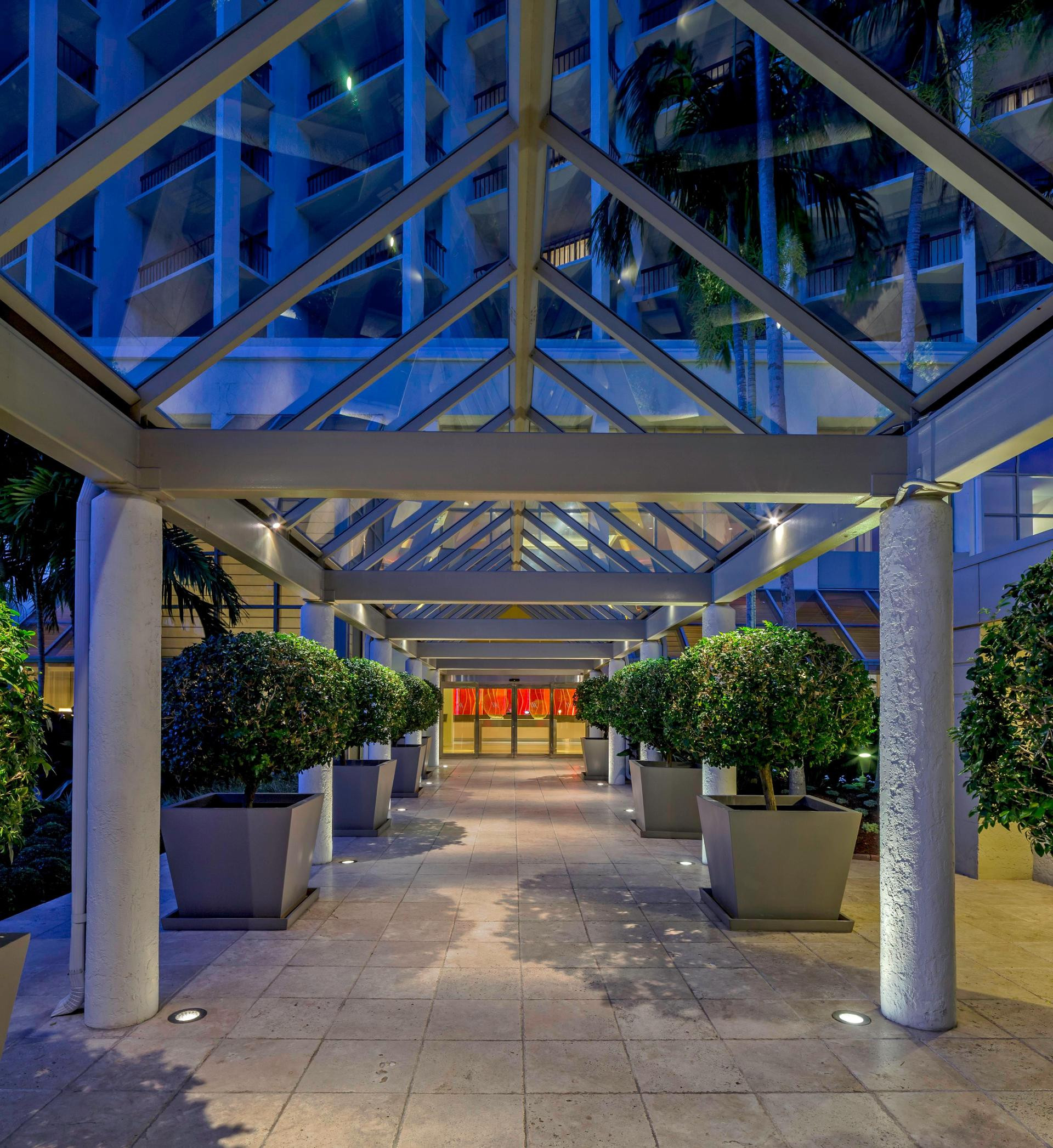 Vista Lobby Naples Grande Beach Resort