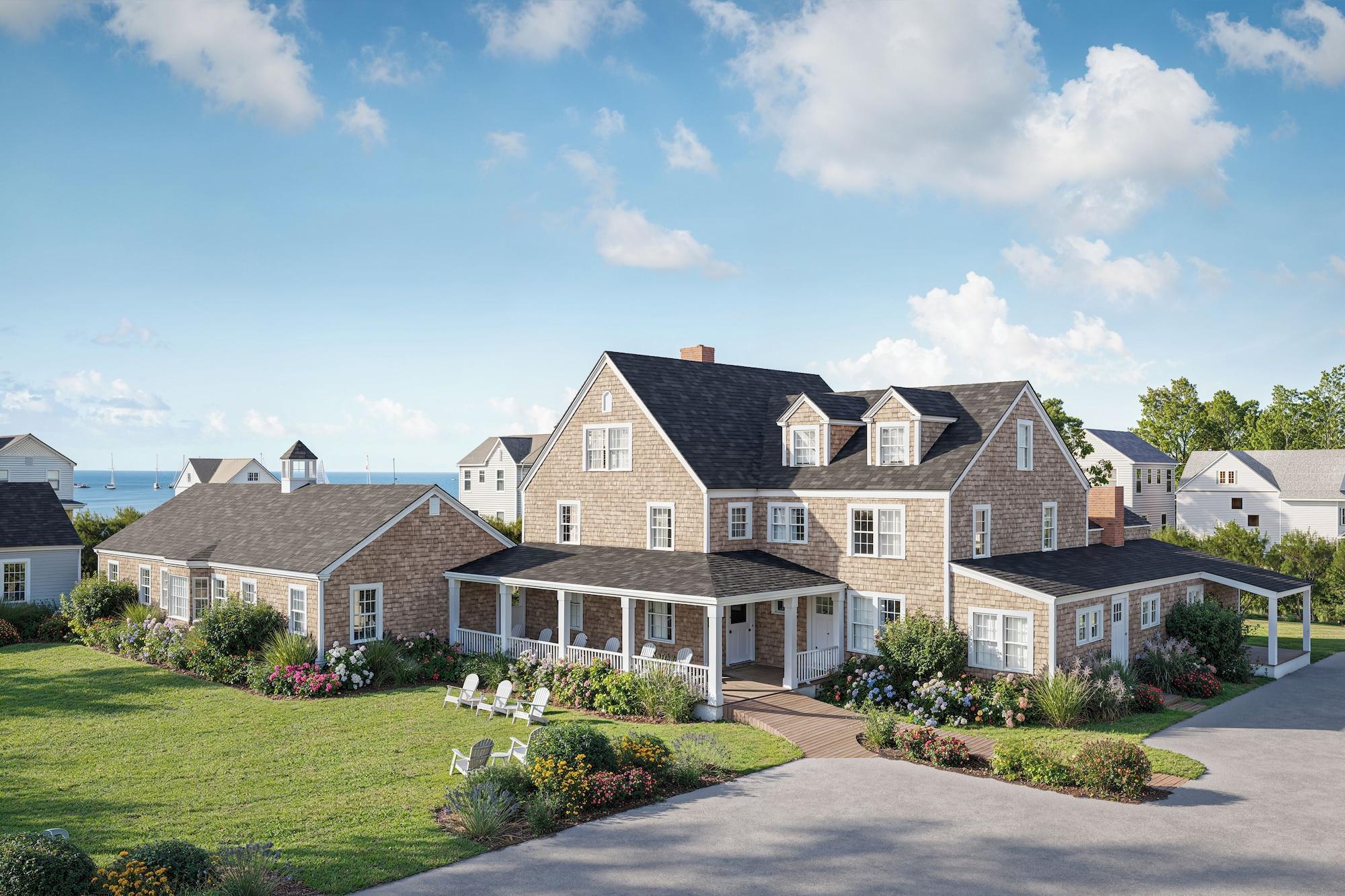 Varios Shore Haven Inn