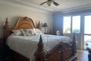 Alquiler Vacacional - House with excellent views of the sea and the city, in a quiet area.