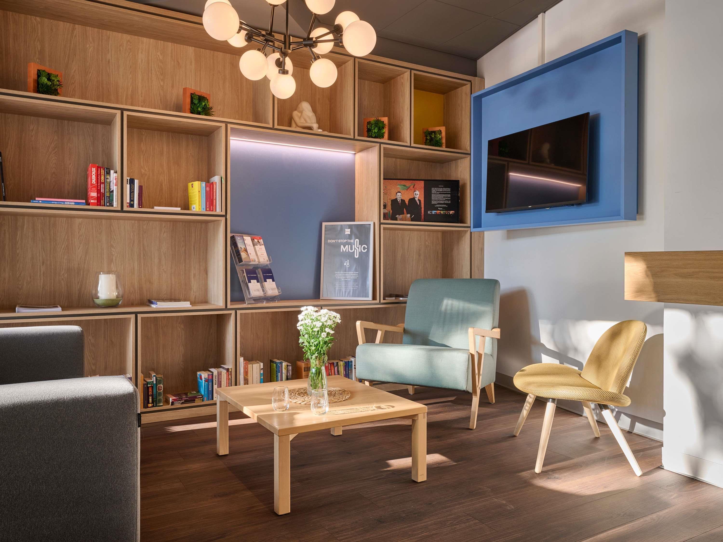 Vista Exterior ibis Chur