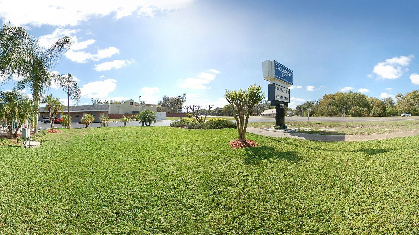 Vista Exterior Rodeway Inn Apopka