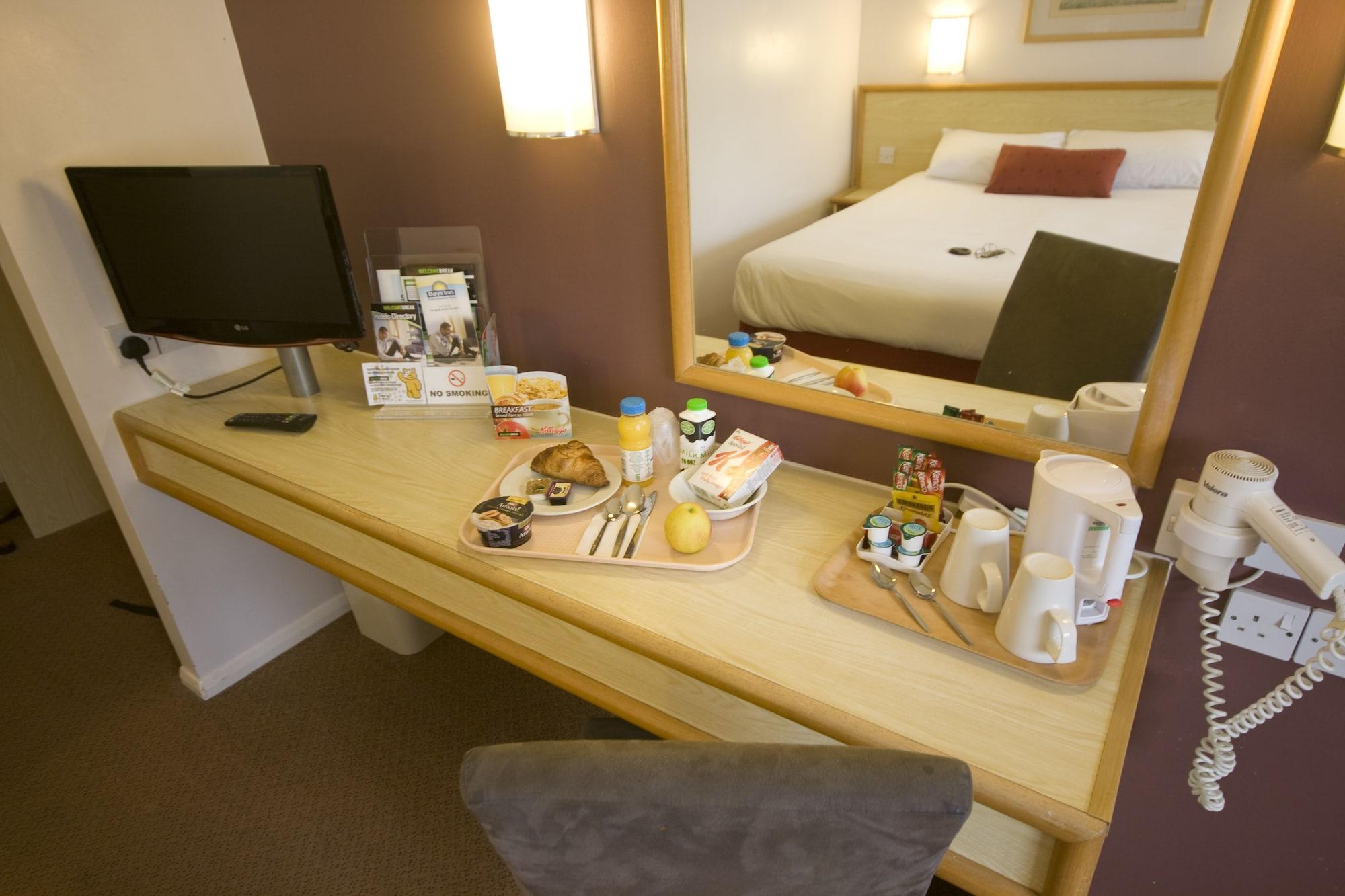 Restaurant Days Inn by Wyndham Sedgemoor M5