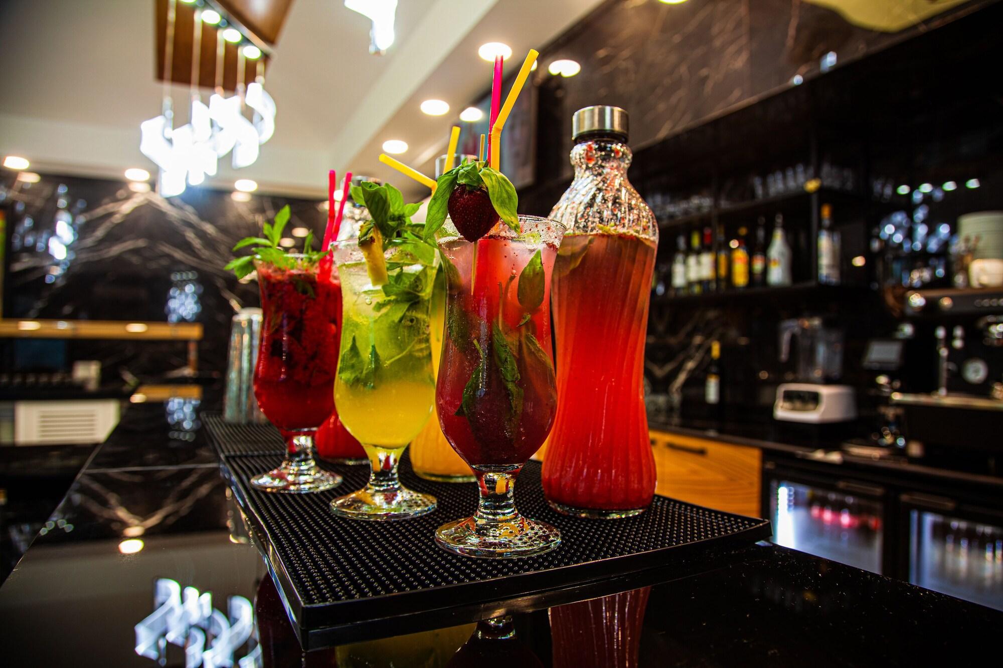 Bar/Salón Edem Flowers Hotel