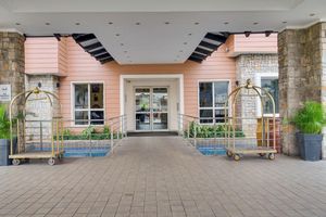 Alojamiento - Leola Hotel lkeja