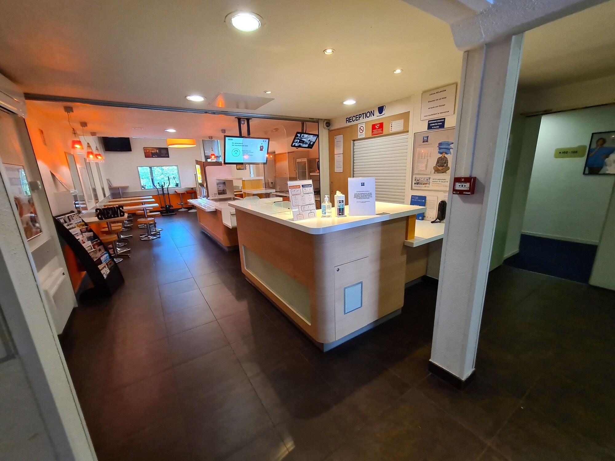 Vista Lobby ibis budget Cergy Saint Christophe