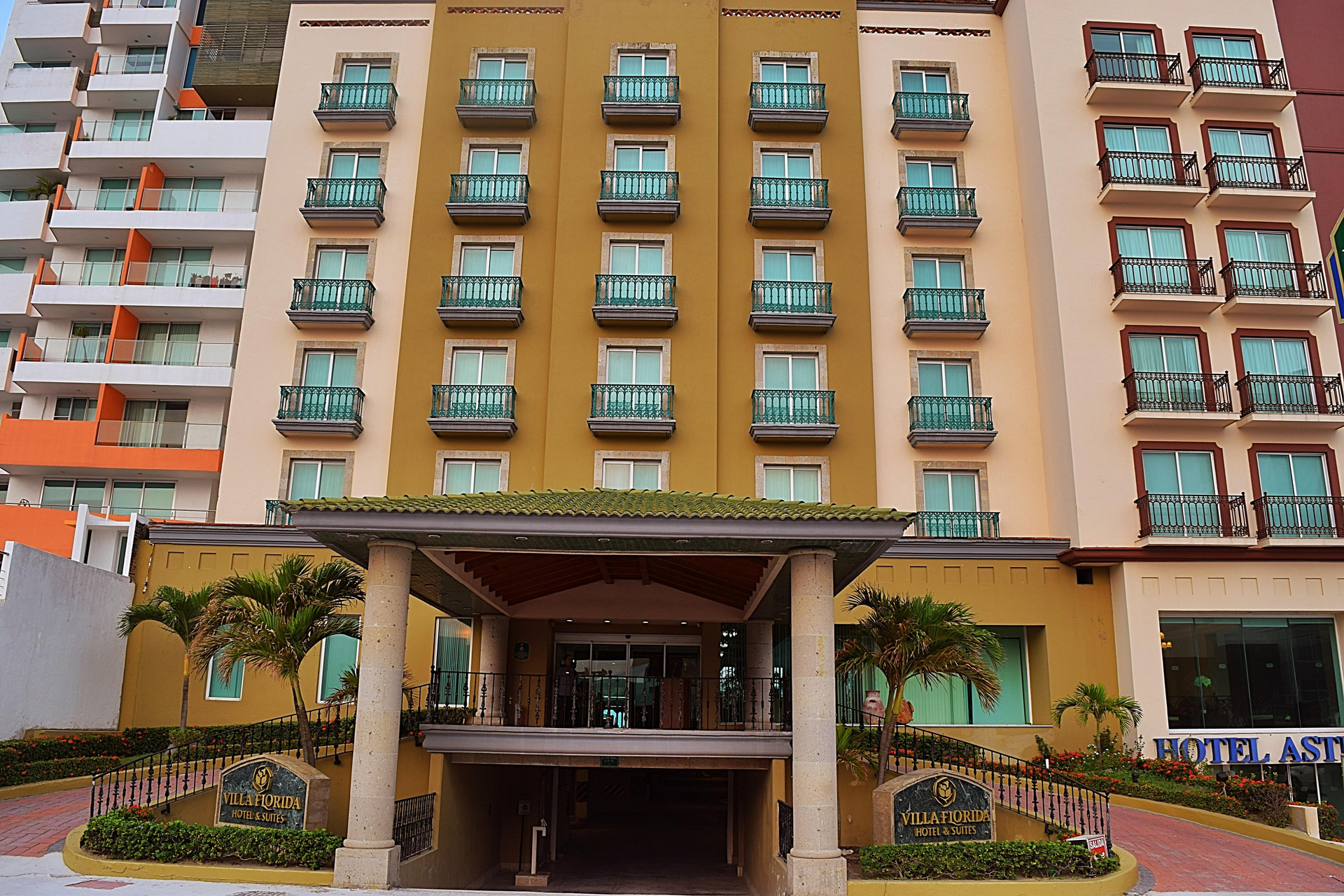 Vista da fachada Hotel Villa Florida Veracruz
