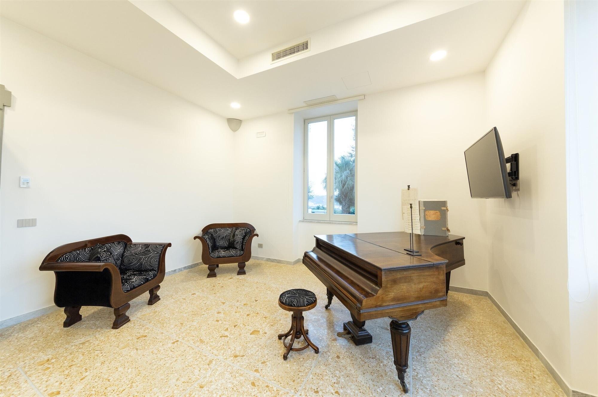 Comodidades del Alojamiento PALAZZO RIAMA