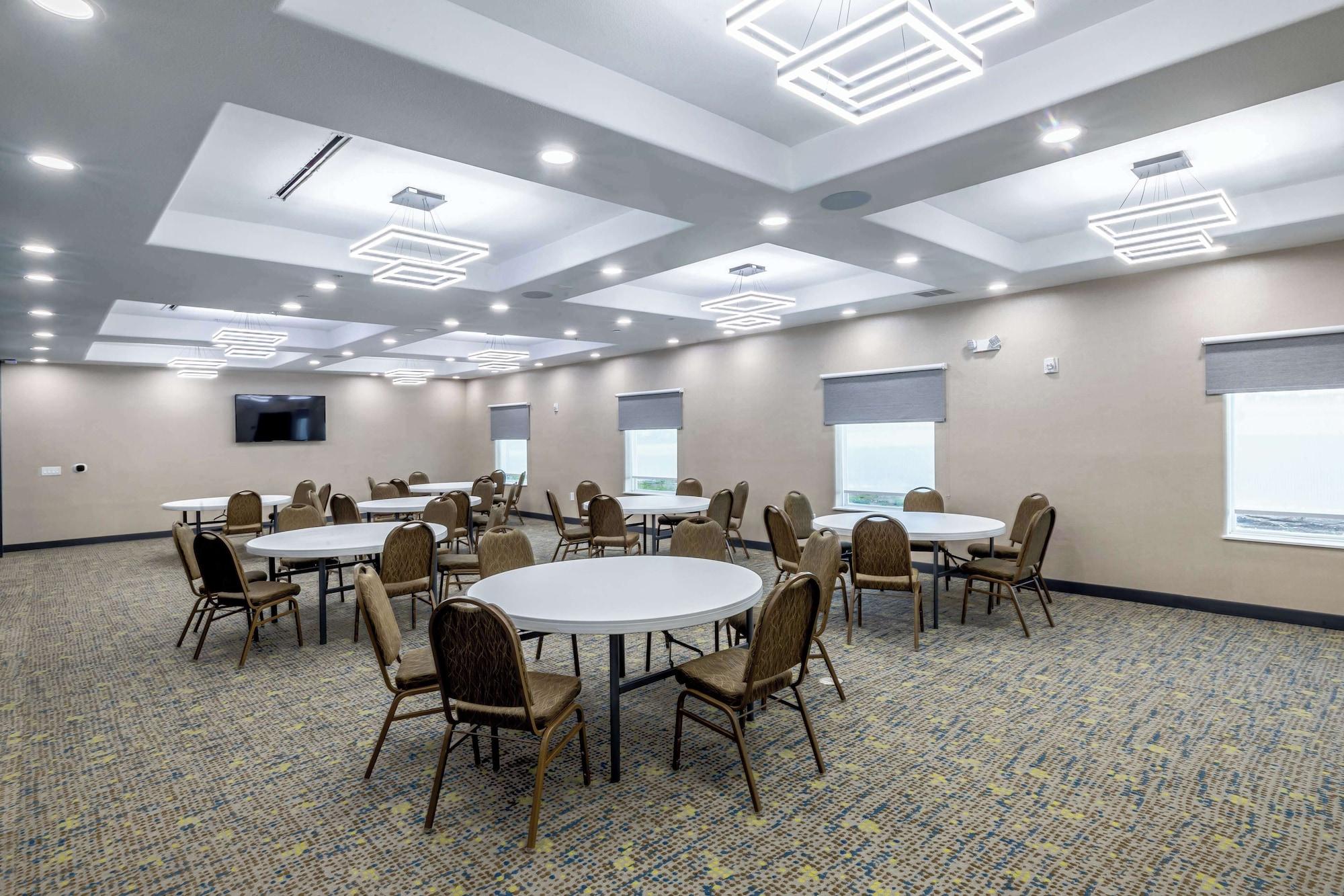 Sala de Reuniones Hampton Inn & Suites Cleburne