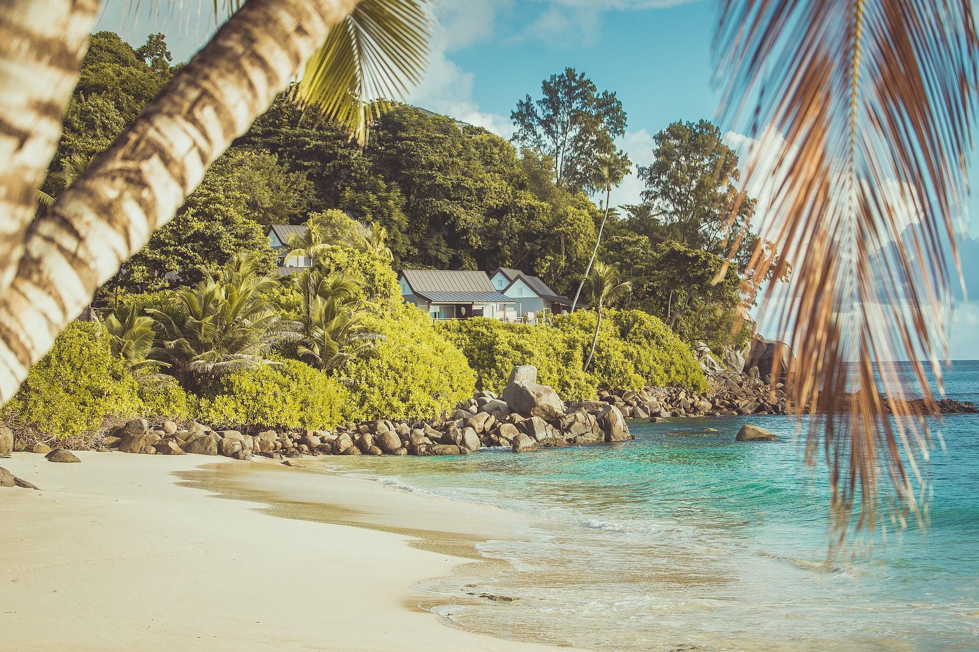 Playa Carana Beach Hotel